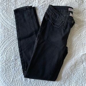 Basic black skinny Jean